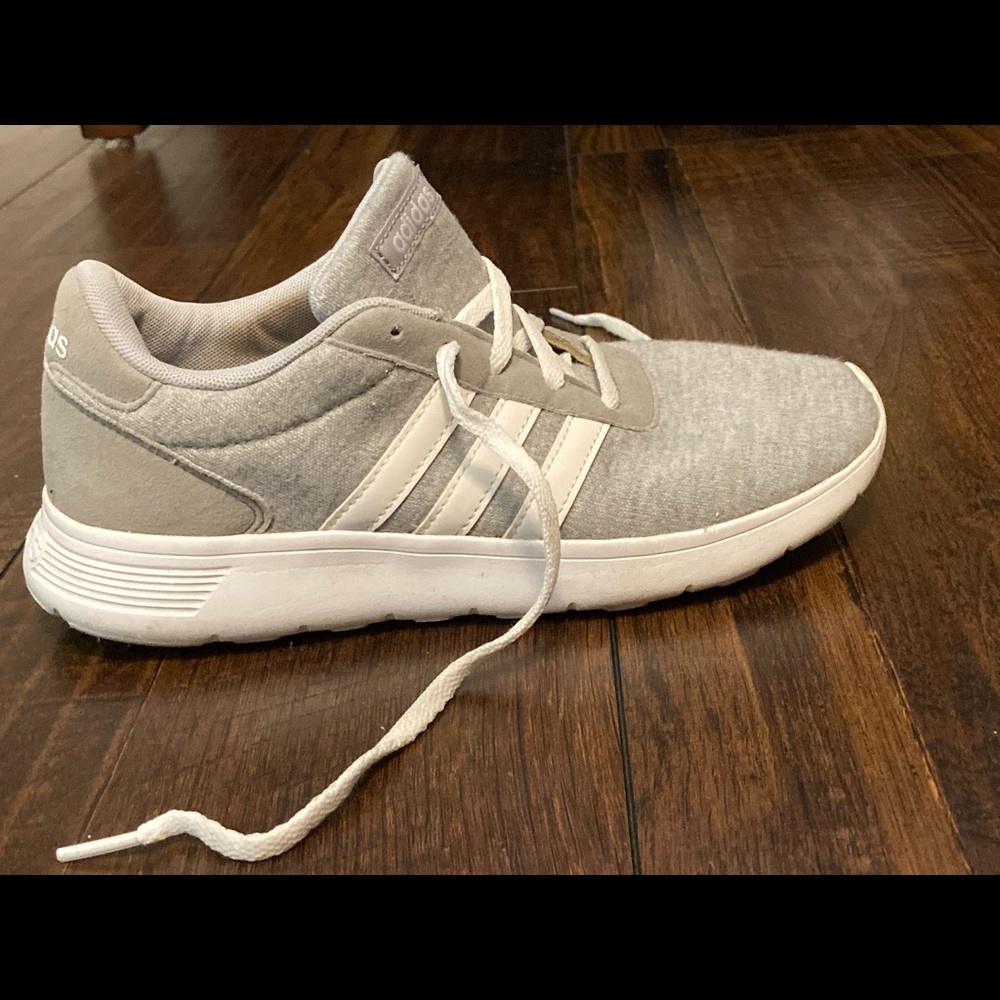 Women’s/ Girls running shoes